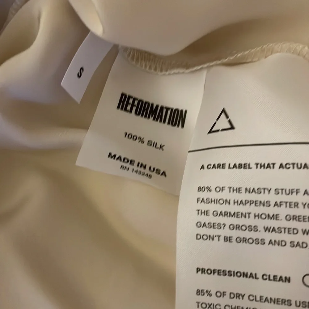 Reformation champagne Aviva silk top NWOT small - Picture 5 of 5